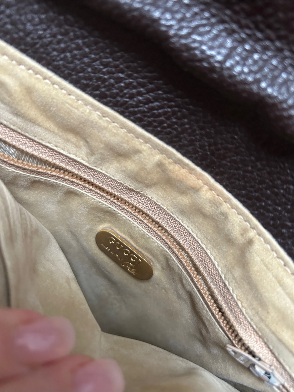 Gucci Plus Vintage Black Leather Shoulder Bag with Brown Trim Great condition - Picture 10 of 12